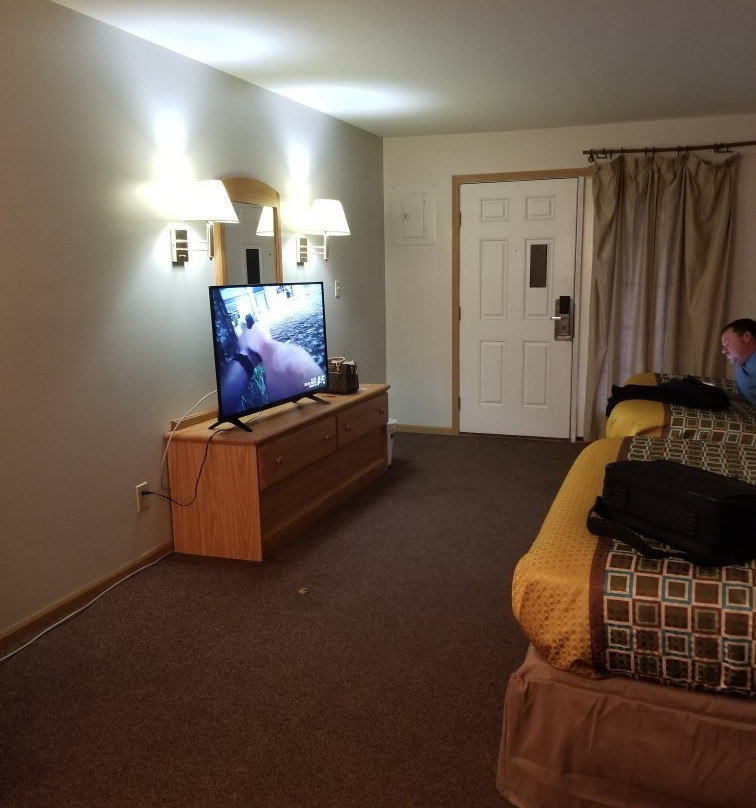 Colonial Manor Motel主图