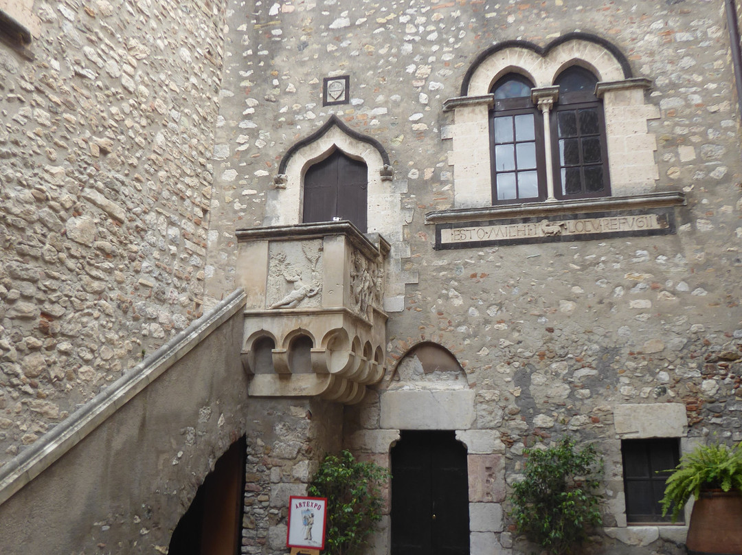 Palazzo Corvaja-陶尔米纳必去景点