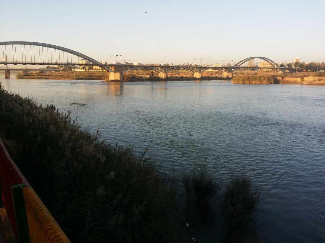 Karun River景点图片