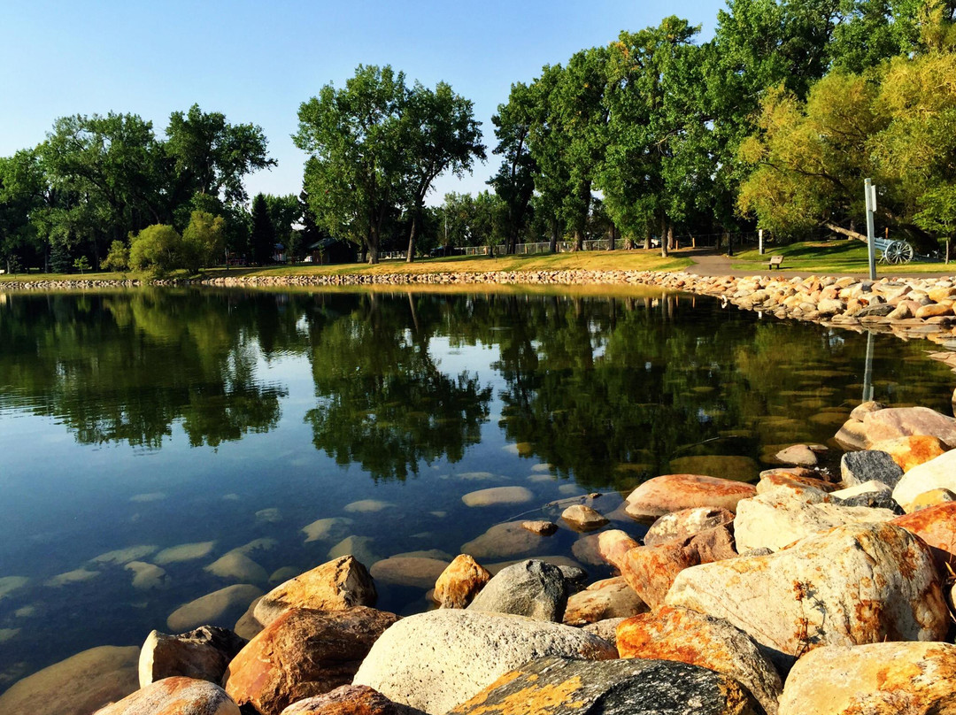 Henderson Lake Park景点图片