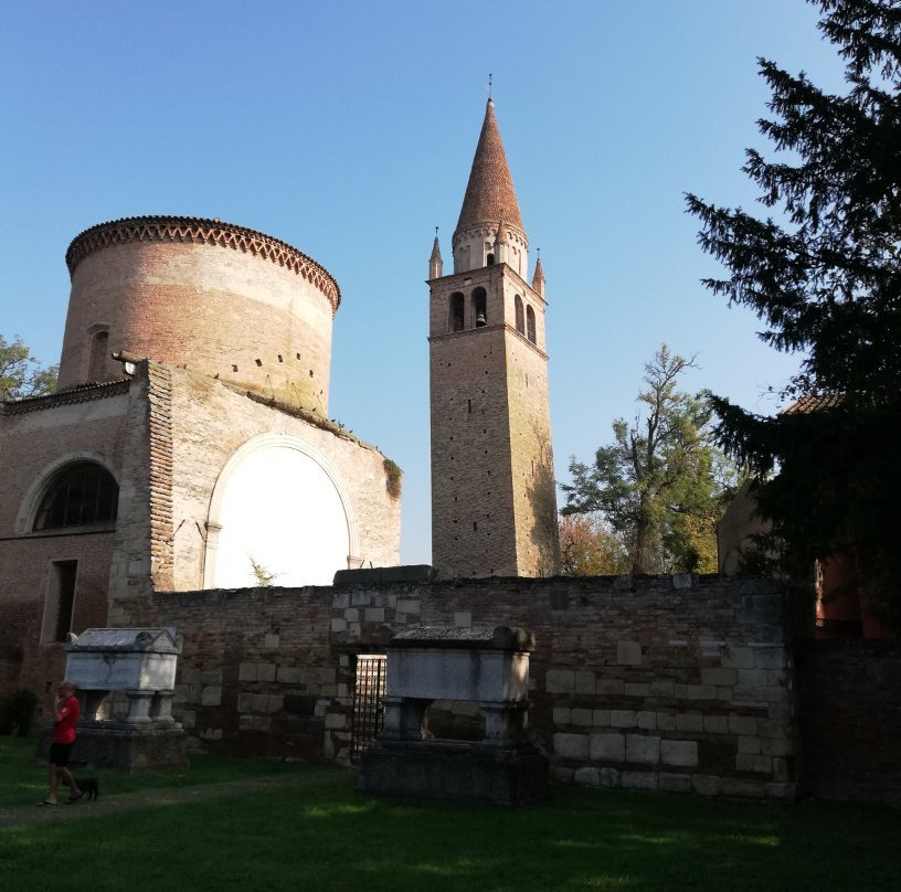 Abbazia di Santa Maria della Vangadizza景点图片
