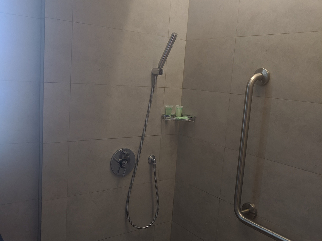 AYOLA LIPPO CIKARANG HOTEL主图