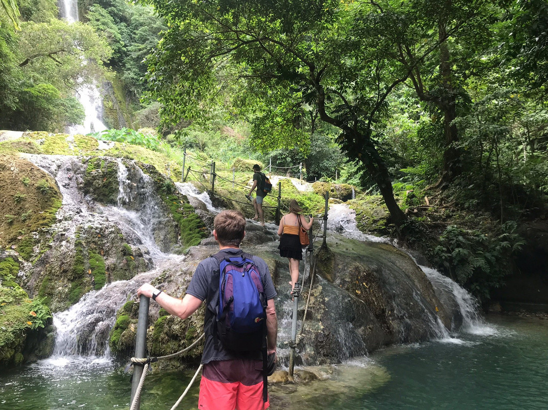 Cascades Waterfalls-Mele Maat必去景点