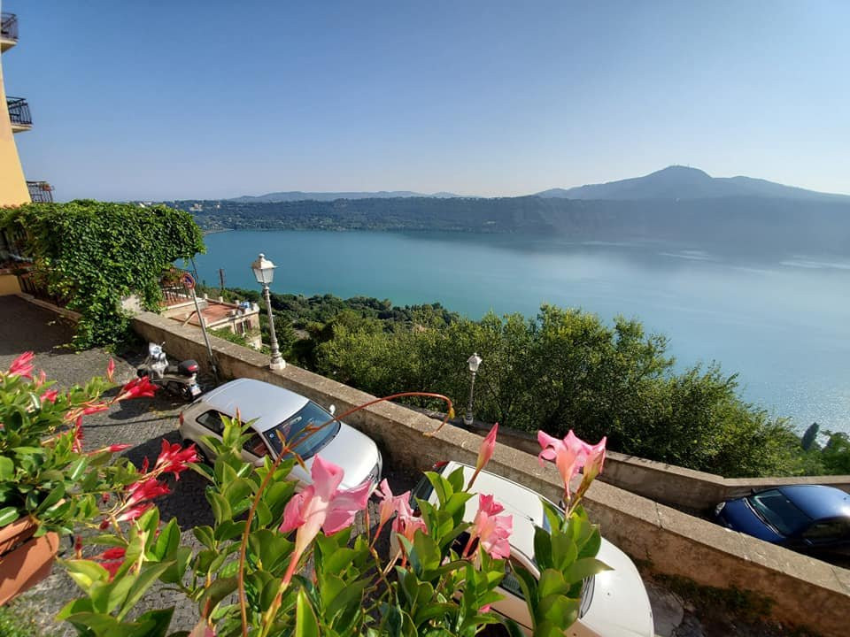 Atlantis Inn Castelgandolfo主图
