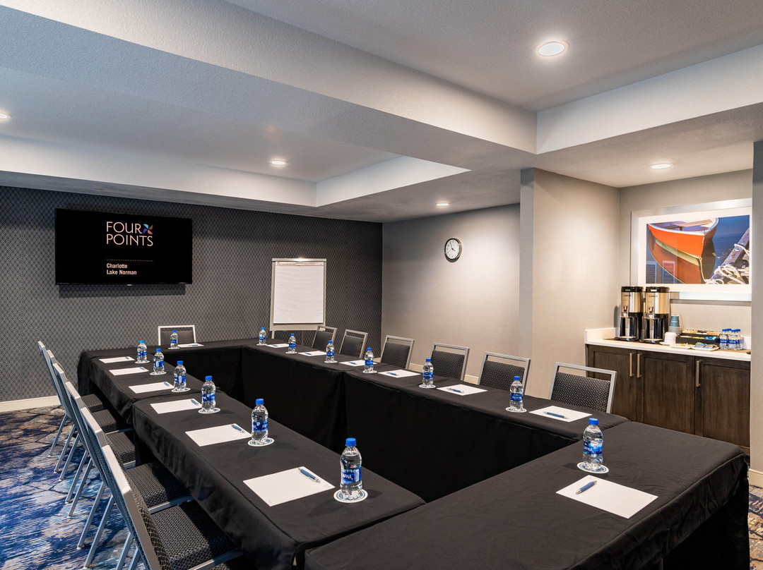 Four Points by Sheraton Charlotte - Lake Norman主图