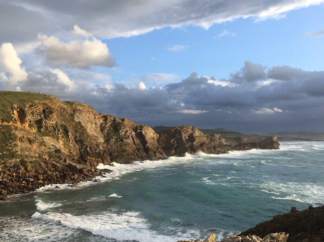 Playa de Somocuevas景点图片