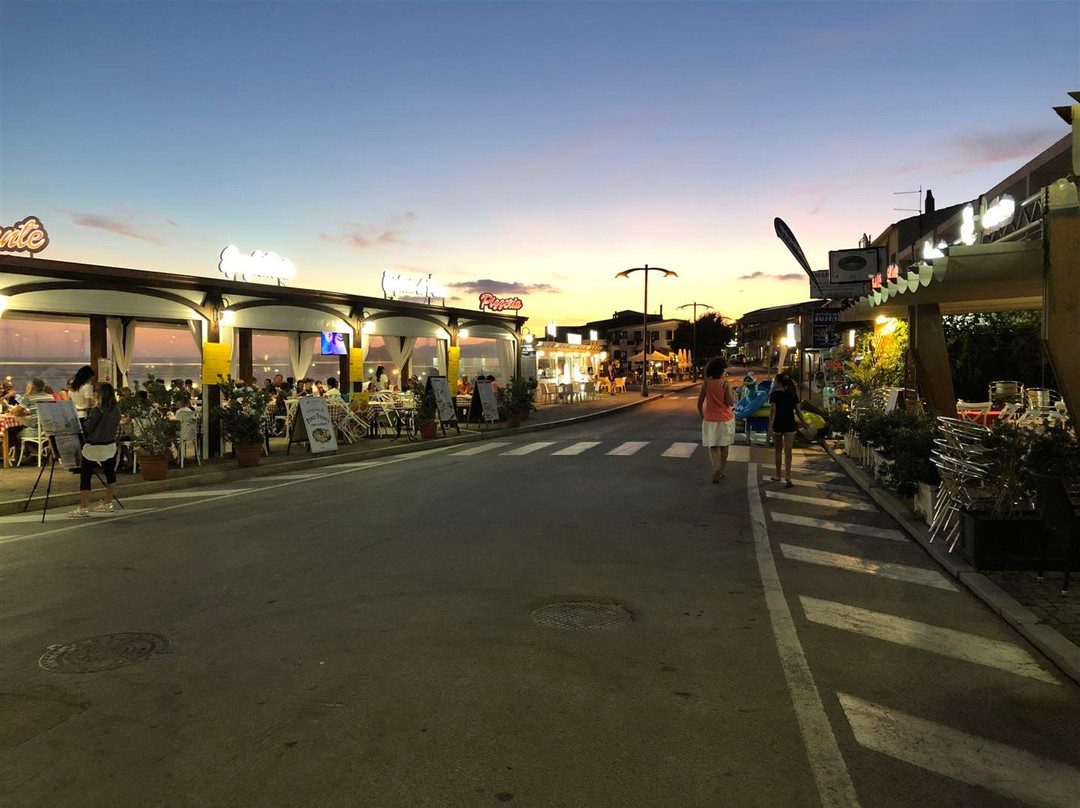 Scuola vela Playa Sardinia-Isola Rossa必去景点