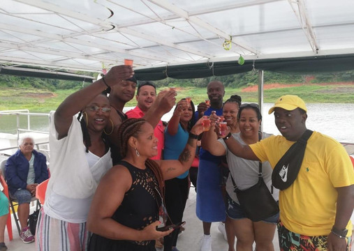 Catamarán Tucán Arenal-Nuevo Arenal必去景点