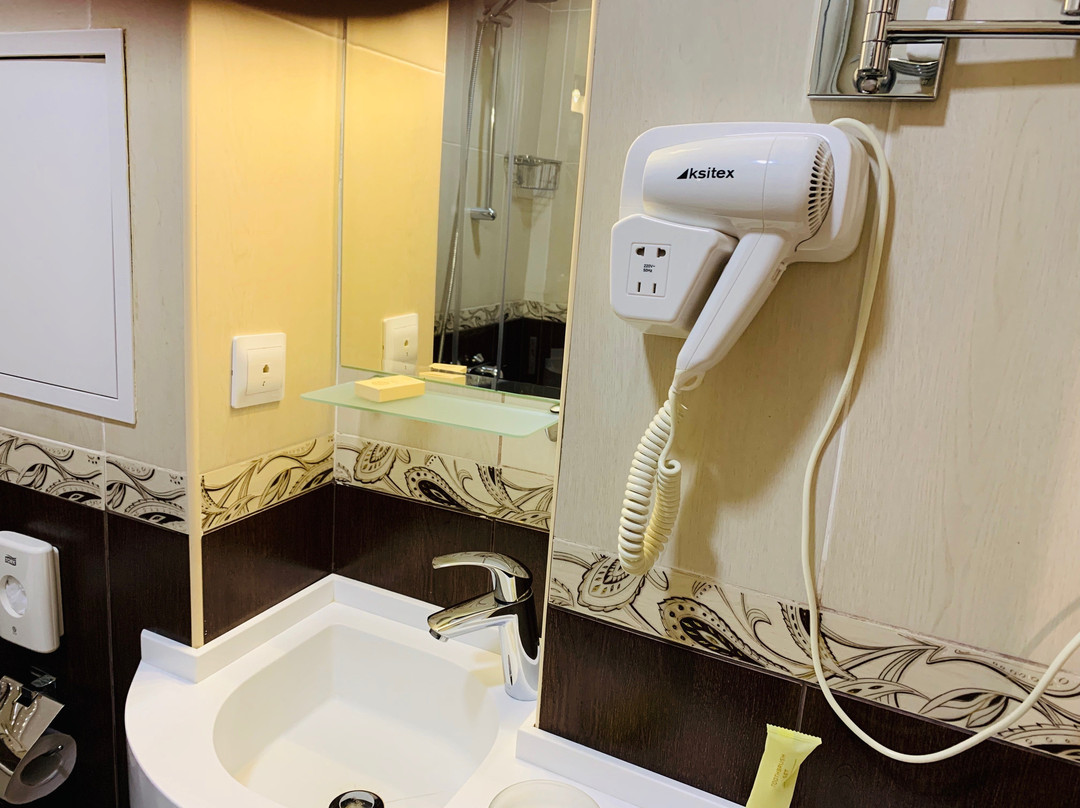 Otel' Ural Tau主图