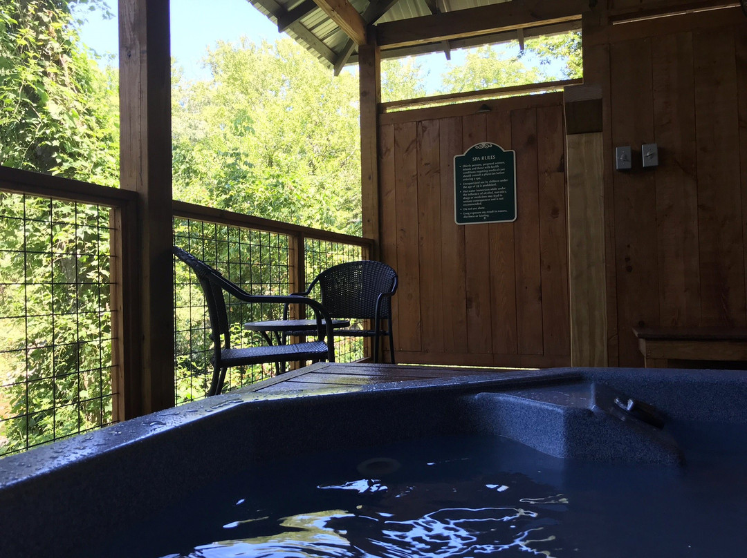 Hot Springs Resort & Spa主图