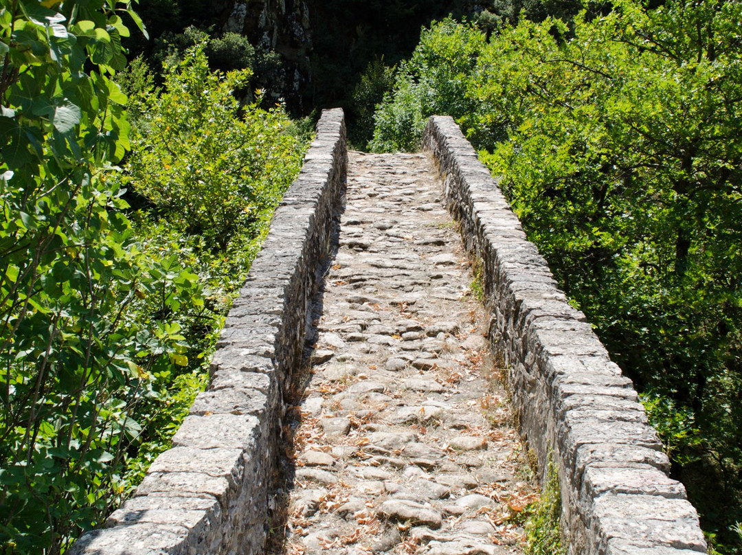 Stone Bridge of Agrafa-Agrafa必去景点