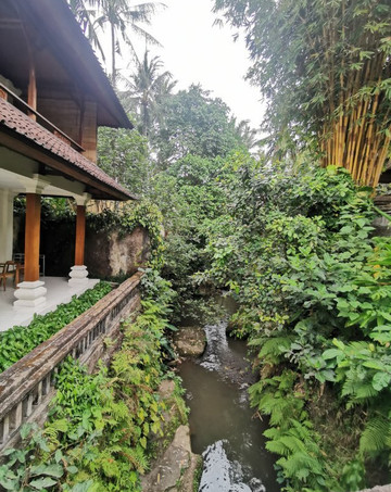 佩尔缇威度假村主图