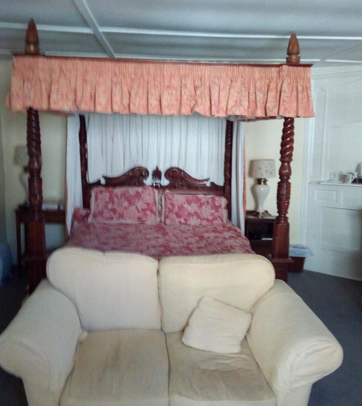 The Pack Horse主图