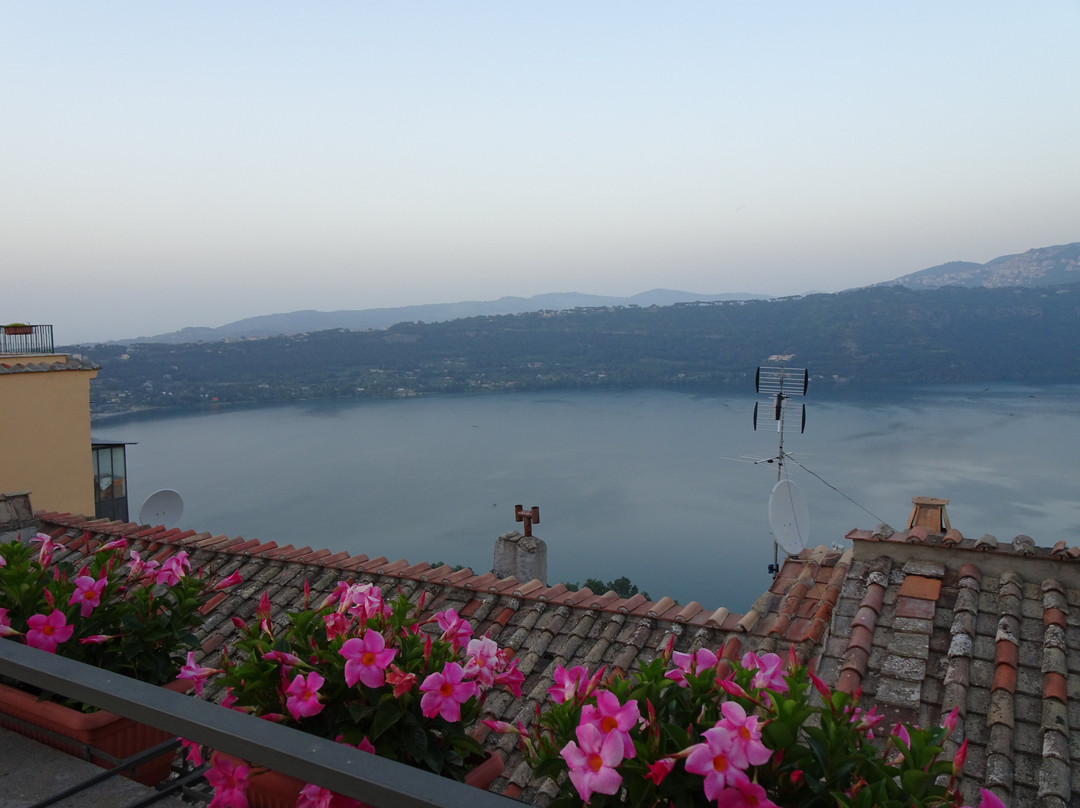 Atlantis Inn Castelgandolfo主图
