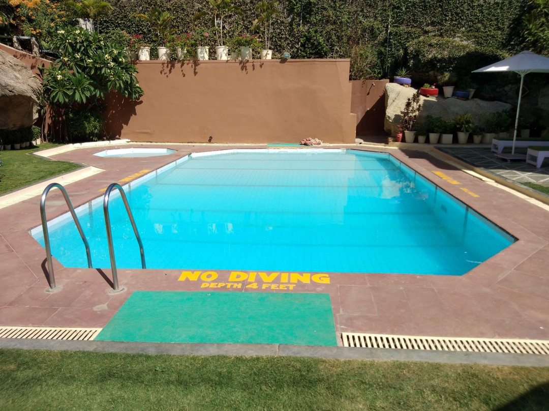 希尔通酒店主图