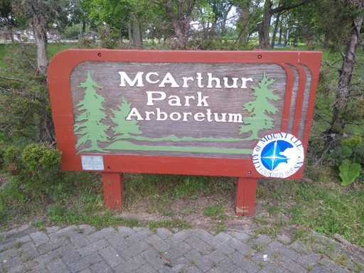 McArthur Park Arboretum-Mount Clemens必去景点