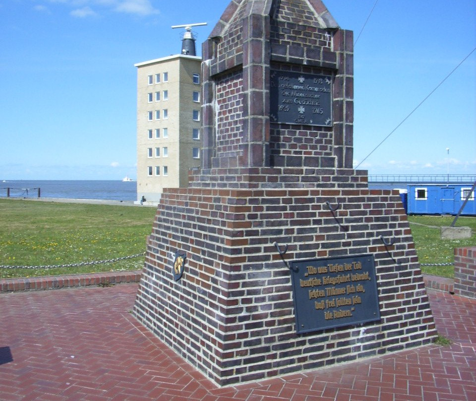 Bronze Skulptur Die Schone aus Niedersachsen-库克斯港县必去景点