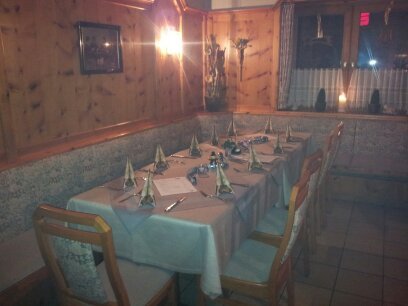 Hotel und Gasthof zum Hahnenwirt-官方