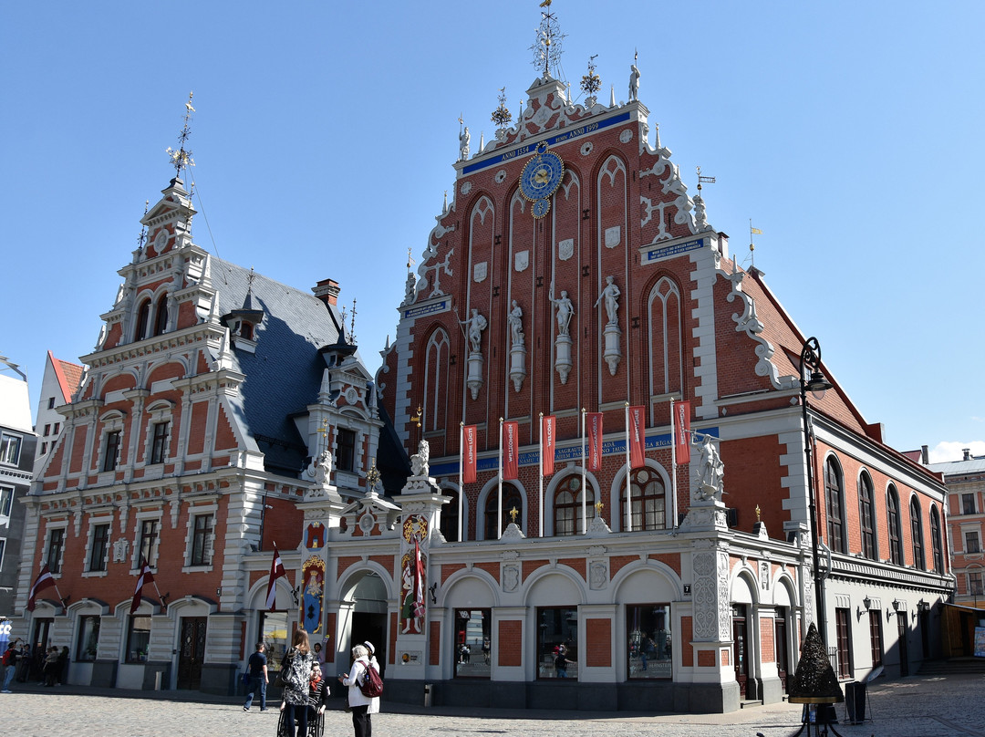 Riga Town Hall Square景点图片