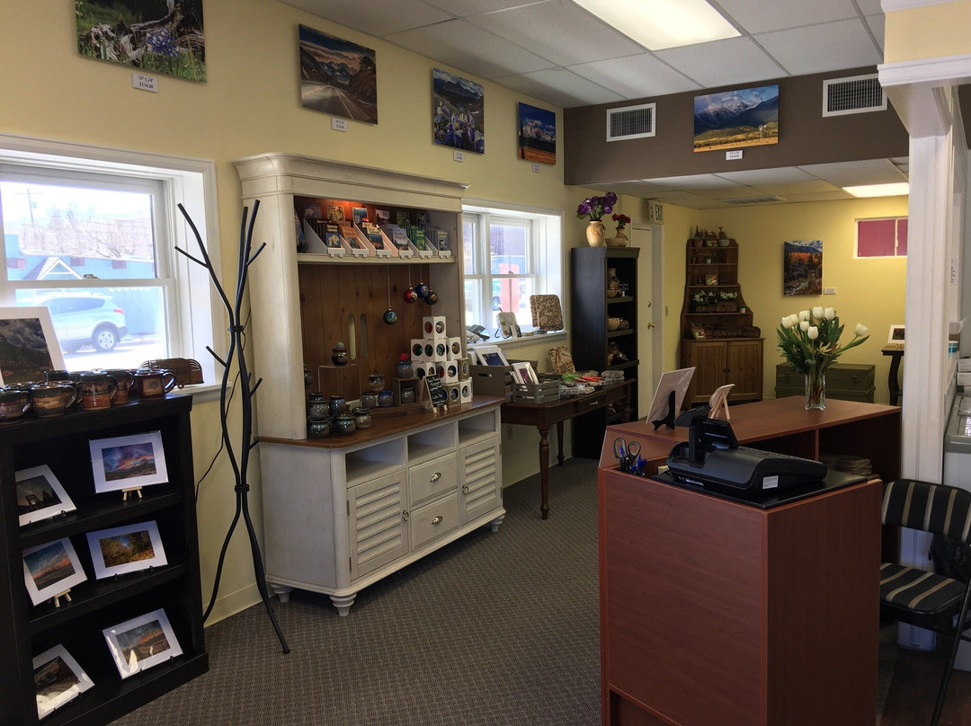 Johnson Village餐馆和美食-Swift River Ice Cream, T-shirts & Gifts