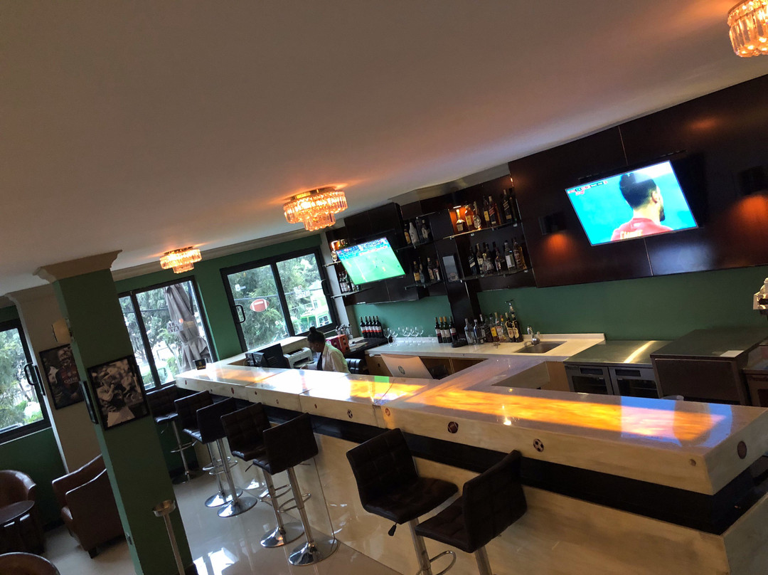 Berlottue Hotel主图