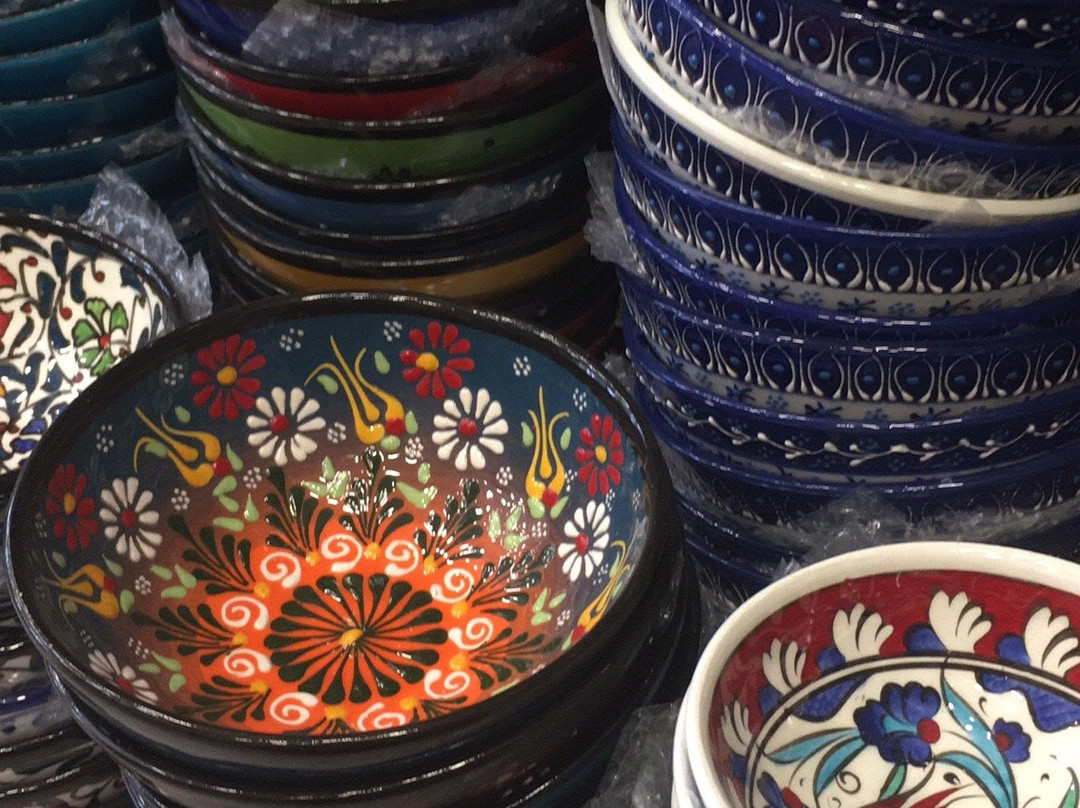 Ruby Ceramics & Gift Shop景点图片