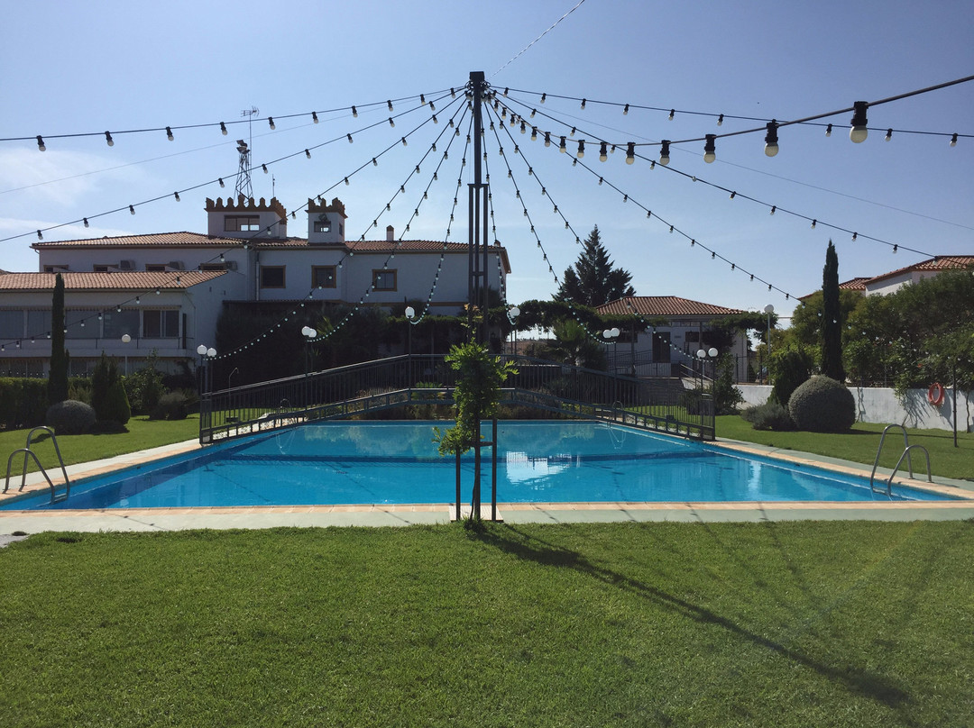 眺望塔酒店主图