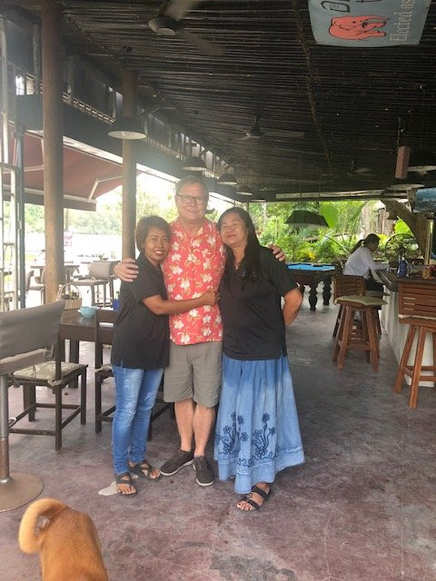 奈函海滩度假酒店主图