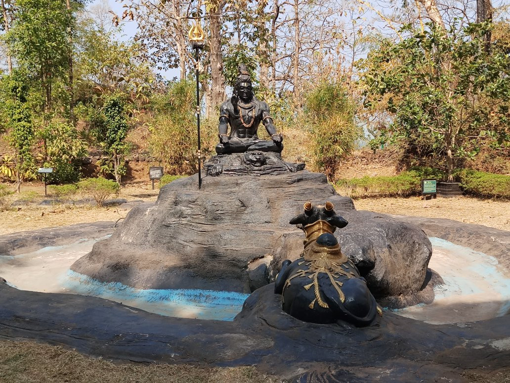 Sri Karinjeshwara Temple景点图片