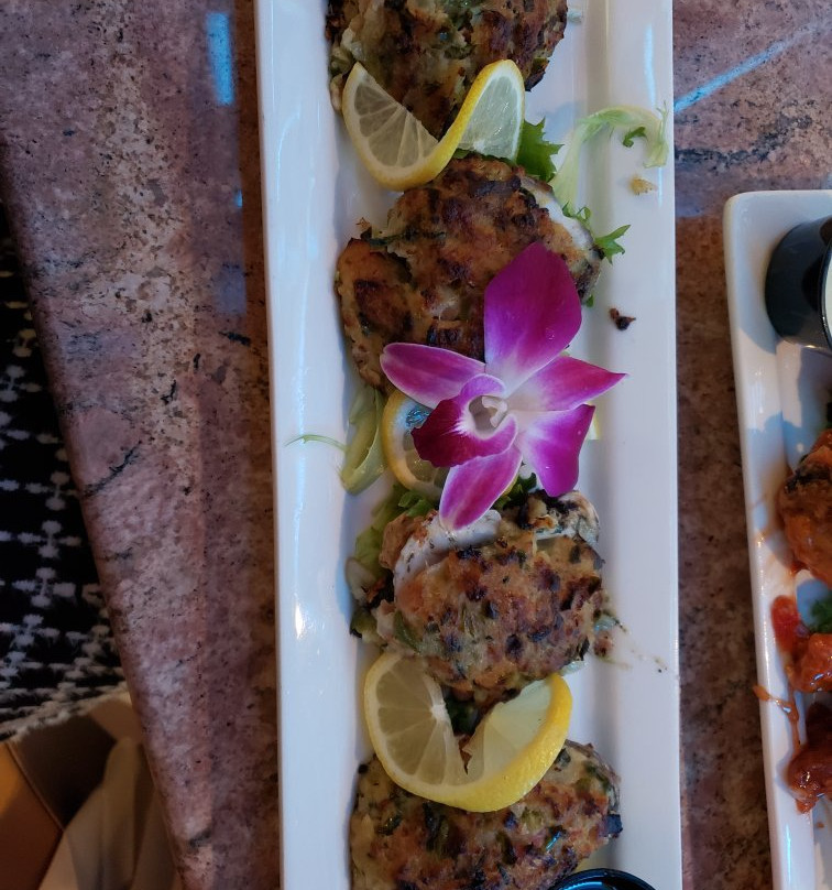 Adelphia Restaurant & Lounge景点图片