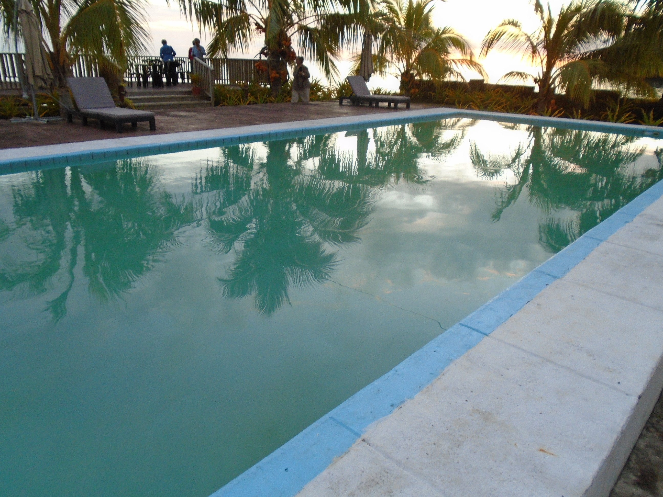Tua O Maauga Outback Motel-泳池