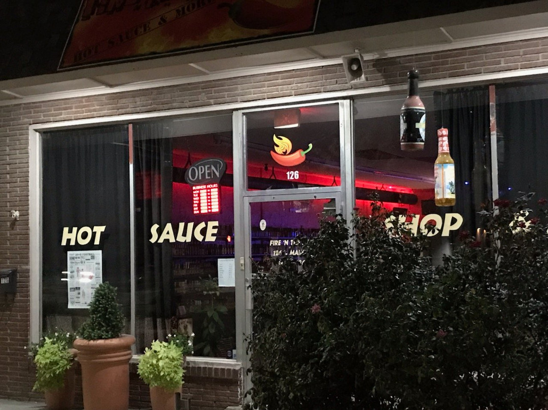 Fire 'N The Hole-奥瓦索必去景点