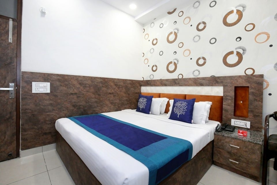 OYO Hotel Obr Inn主图