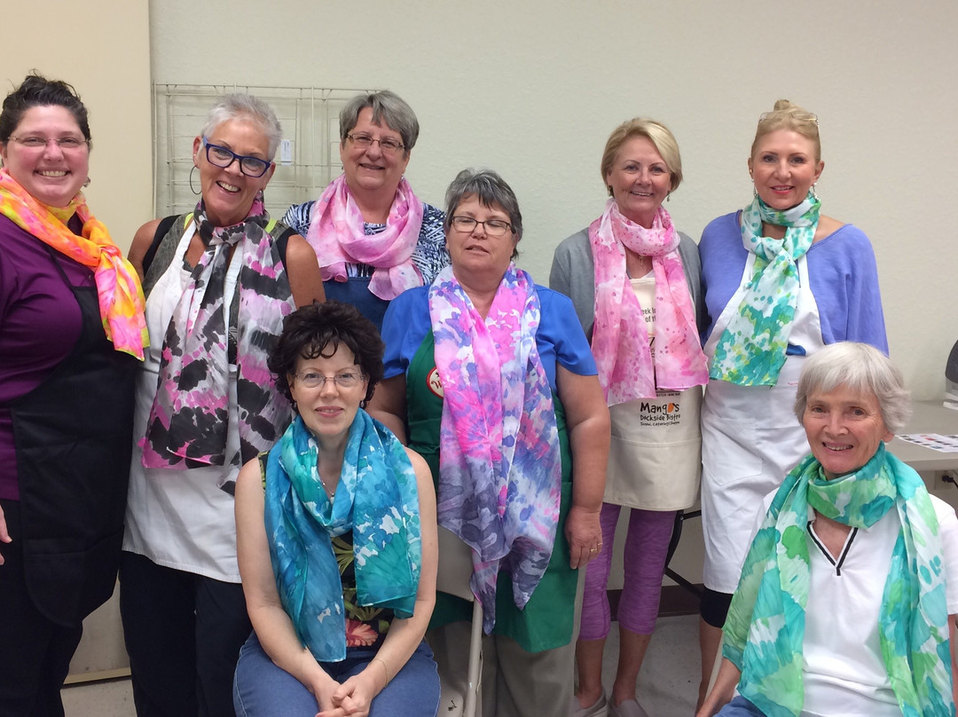 Trish Henkel Art- Paint and Take Workshop-那不勒斯必去景点