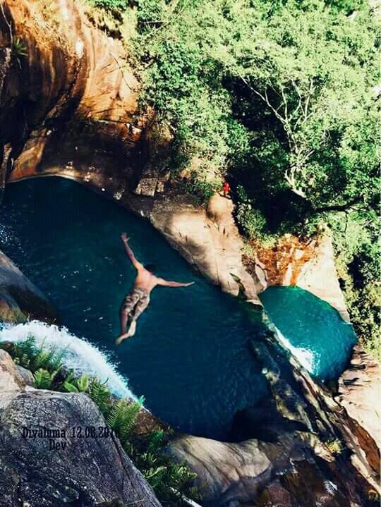 Upper Diyaluma Waterfall景点图片