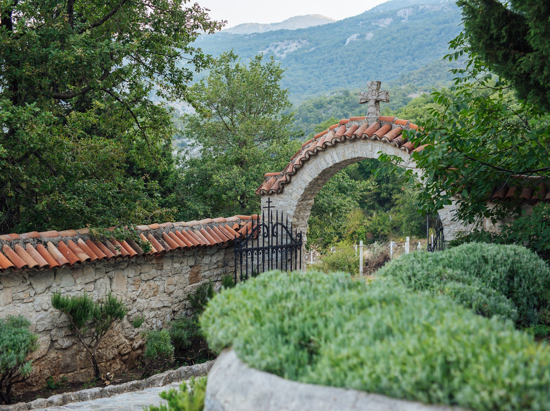 Duljevo Monastery-Kuljace必去景点