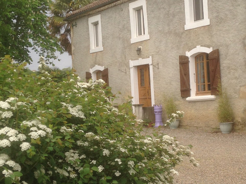 Monlezun旅游攻略图片