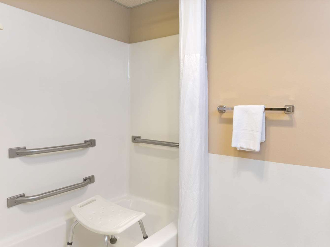 Super 8 by Wyndham Perry IA主图