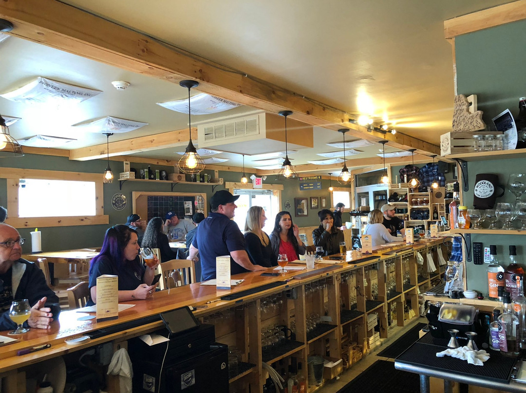 Woodland Farm Brewery-Utica必去景点