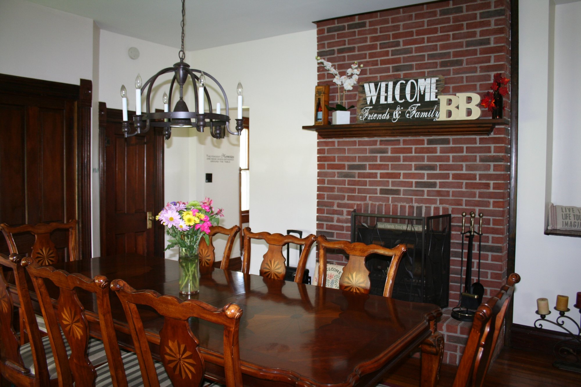 The Doll House Bed & Breakfast-官方