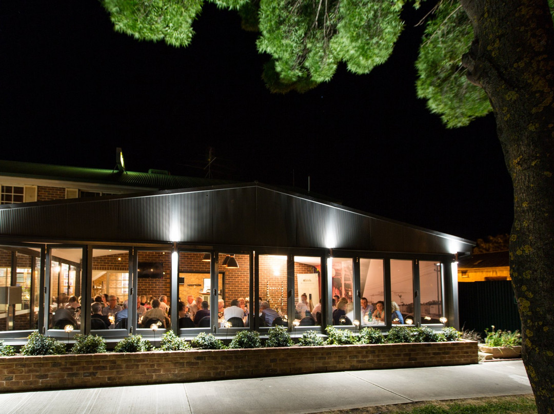 The Crossing Motel主图