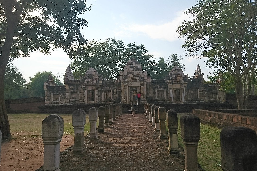 Prasat Khao Lon-达柏必去景点