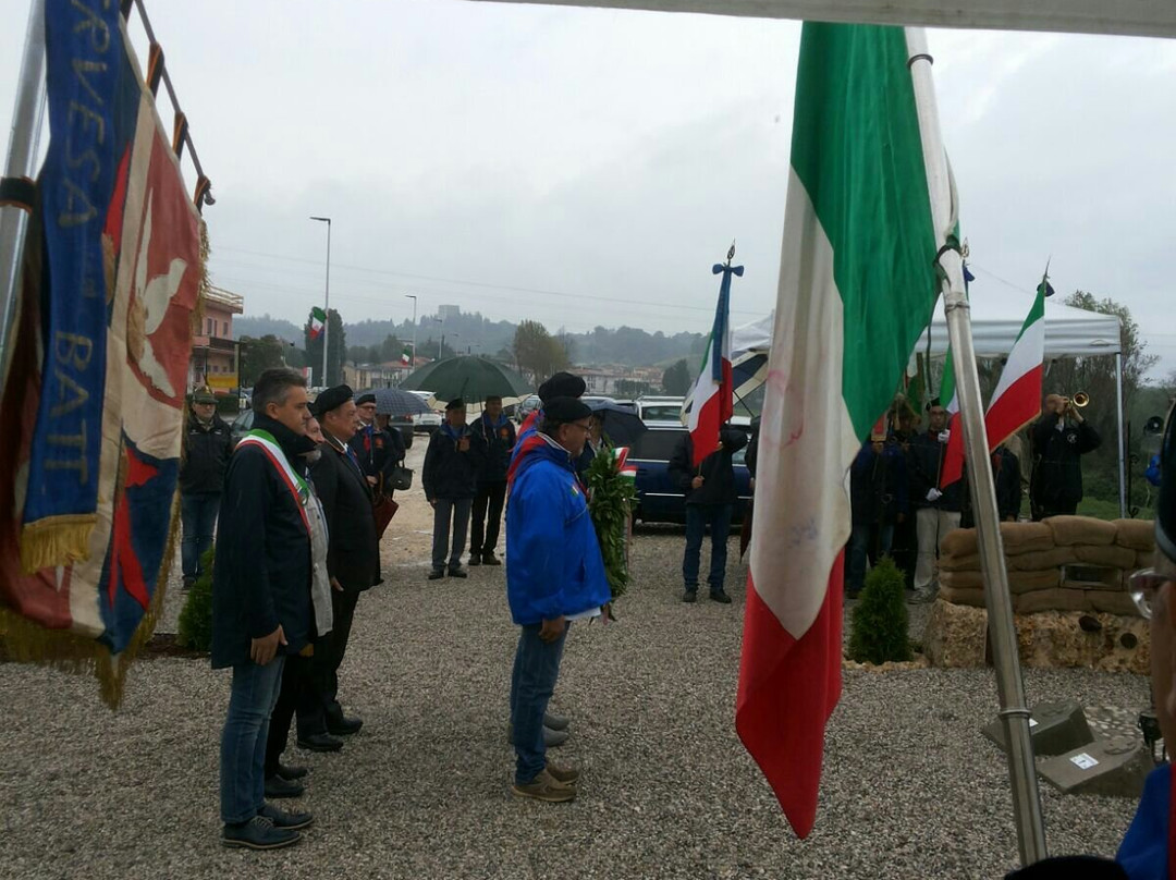 Monumento agli Artiglieri d'Italia-Nervesa della Battaglia必去景点