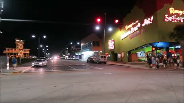 Broadway Amusement Rides-美特尔海滩必去景点