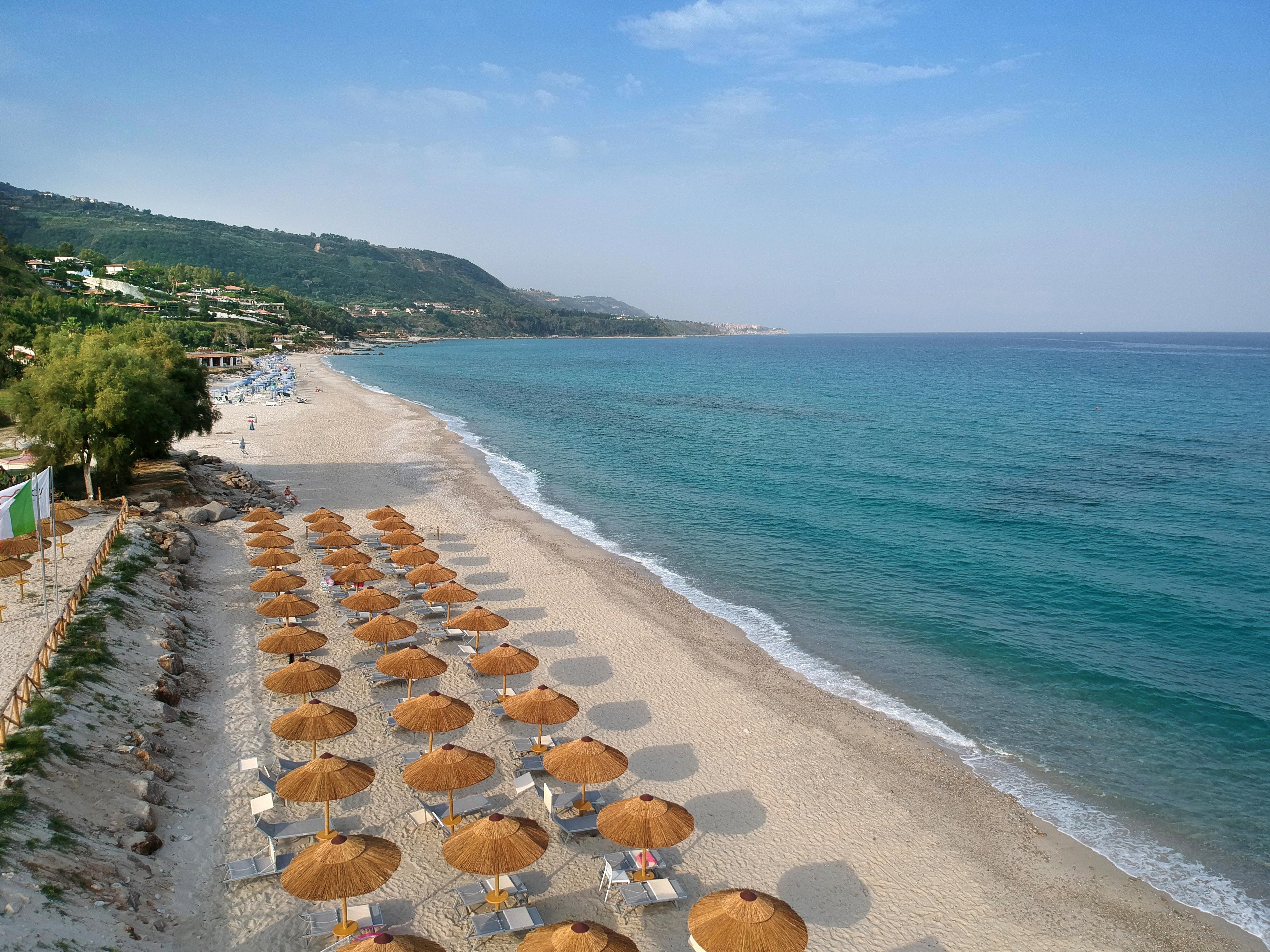 VOI Tropea Essentia-泳池