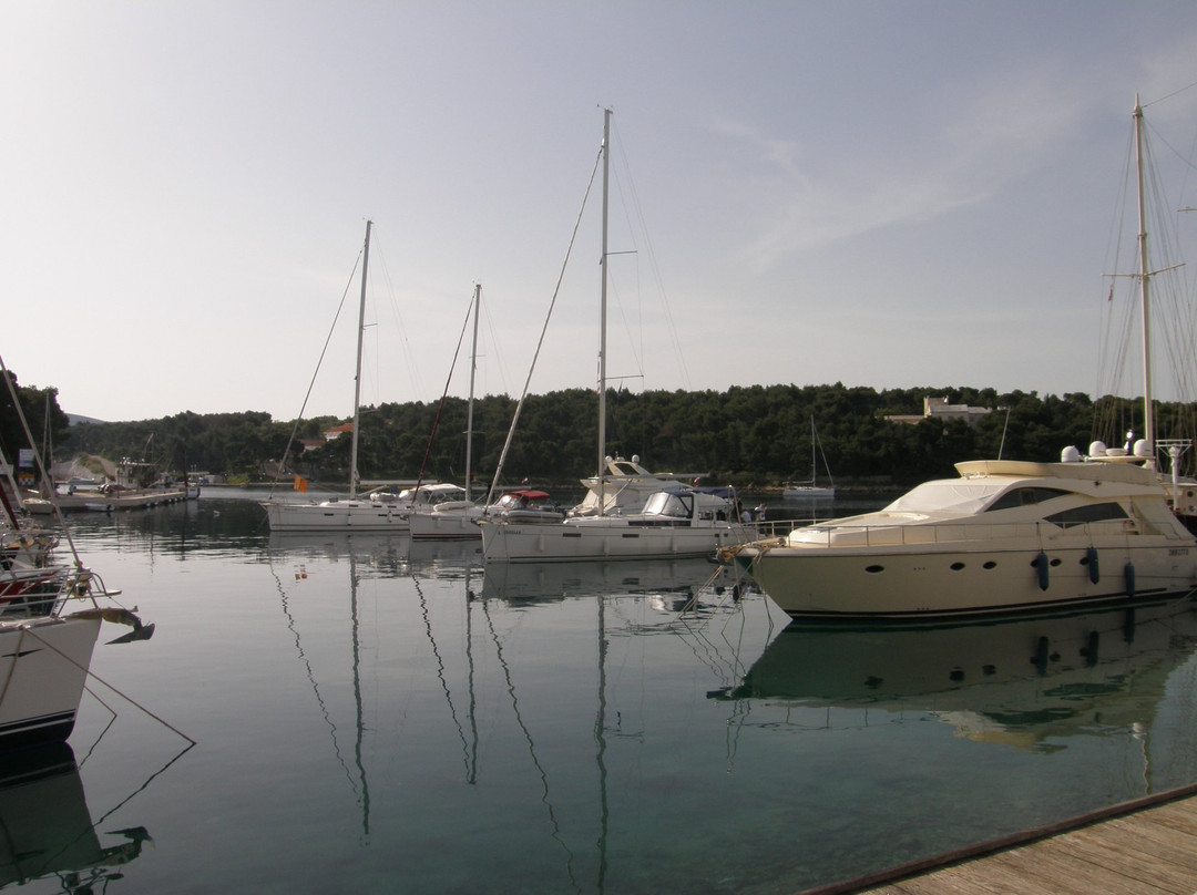 Marina Vlaska-Milna必去景点