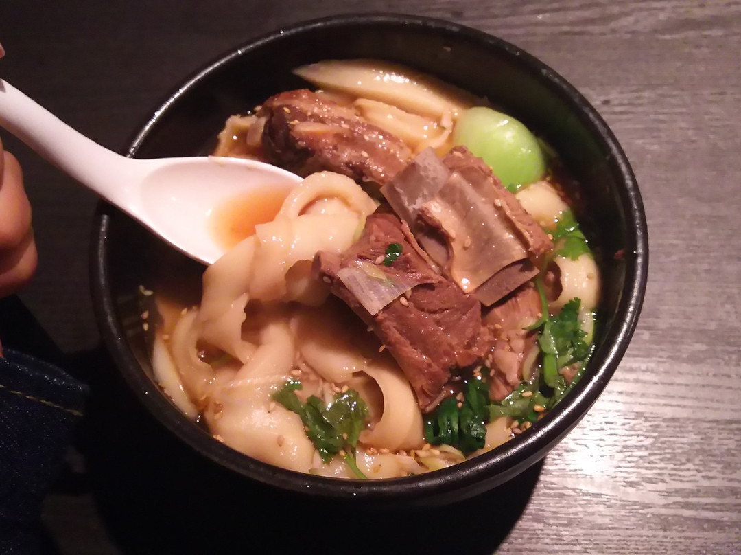 刀削麺 張家