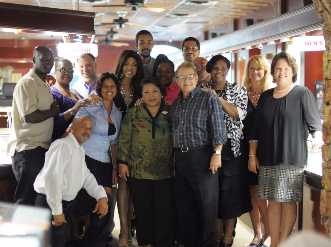 卡多珠宝店-夏洛特阿马利亚必去景点