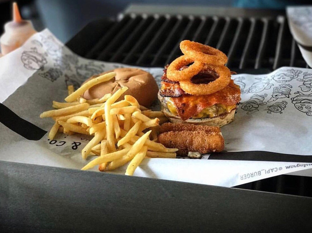 Capi's Burger & Co