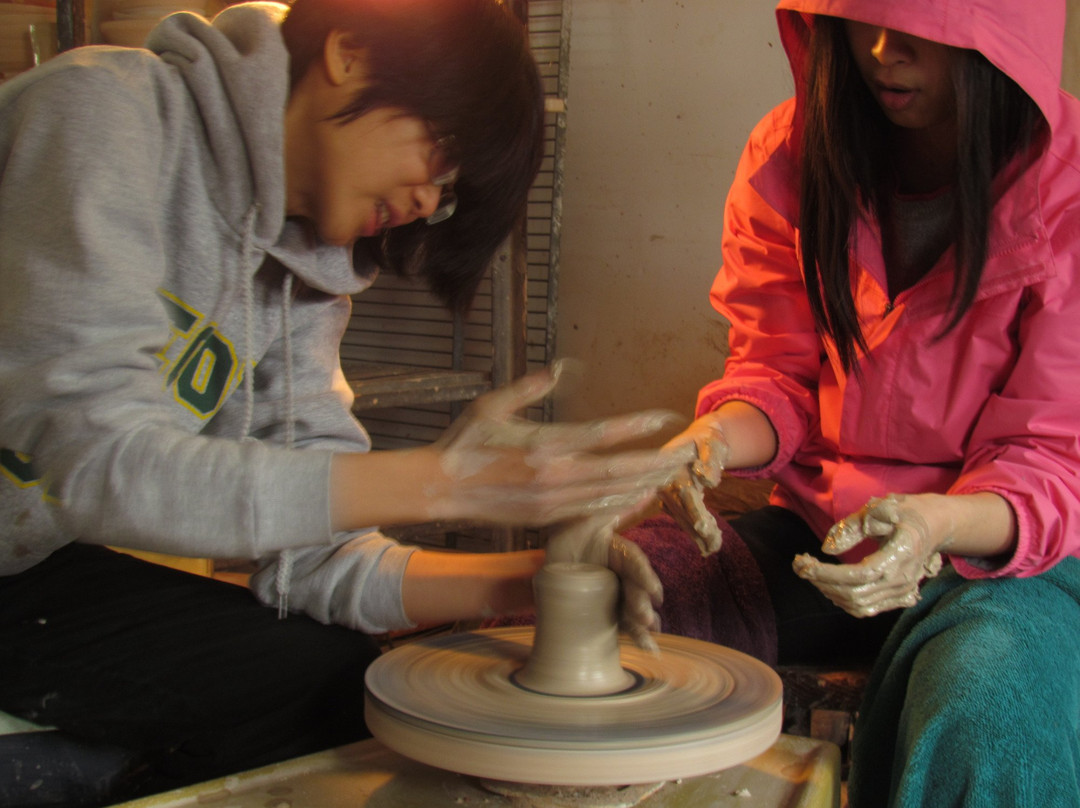 Daniels Family Pottery and Bnb-尤金必去景点